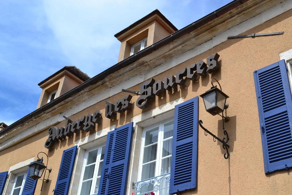 L'Auberge Des Sources Druyes-les-Belles-Fontaines Экстерьер фото