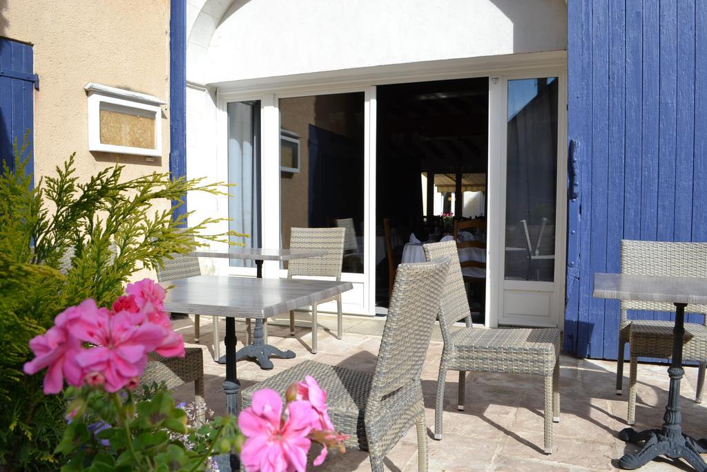 L'Auberge Des Sources Druyes-les-Belles-Fontaines Экстерьер фото